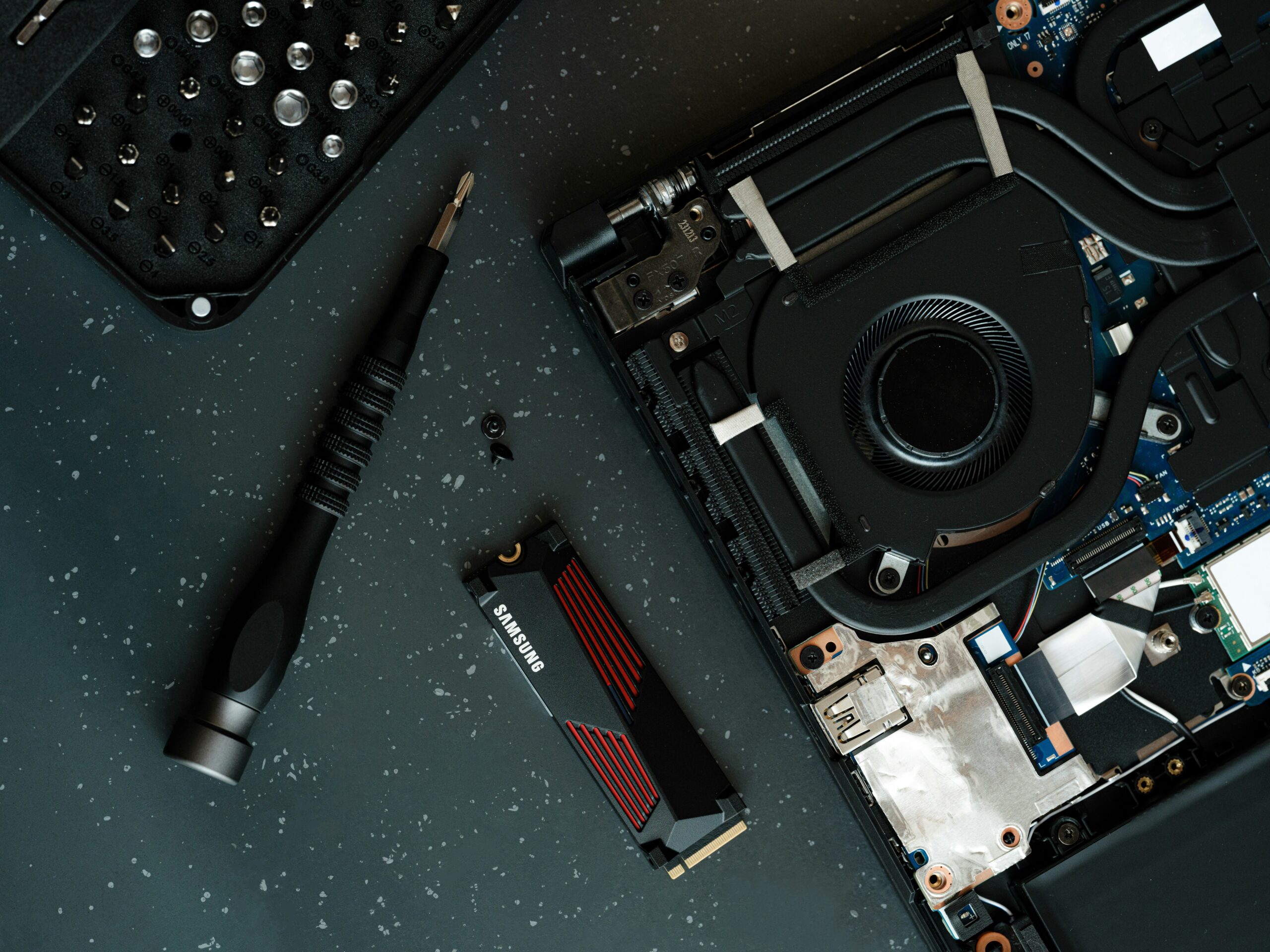 samsung-memory-z1YJCZ-yV2Q-unsplash